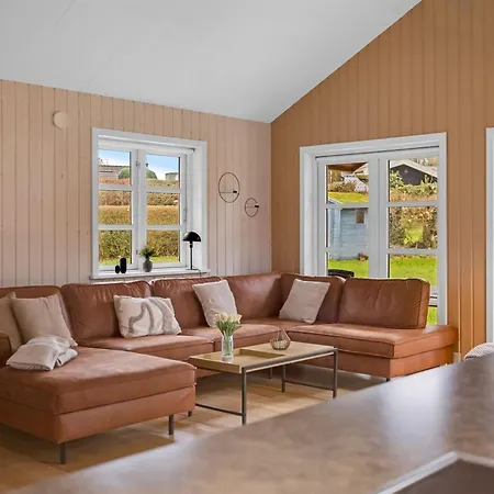 Marisol - 200m From The Sea By Interhome